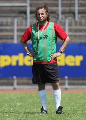 Fußball, Trainerhistorie FC 08 Homburg von 1957 bis heute Regionalliga West - FC Homburg beginnt am 27.06.2010 mit dem Training - Trainer Alfred Kaminski .