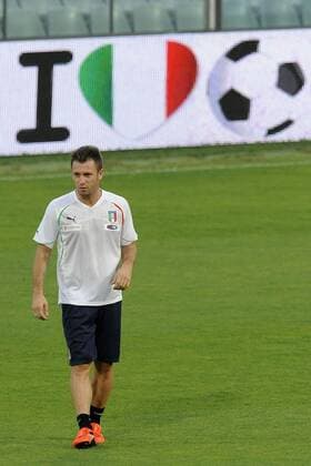 Antonio Cassano (ITA) liebt Fussball  o0 Kurios Werbebande, Bande, Werbung I Love Schriftzug Aufmacher