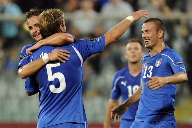 Florenz, Euro Quali, ITA, V.li. Alberto Gilardino, Daniele De Rossi, Luca Antonelli  o0 Jubel Freude
