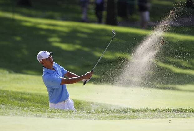 9 September 2010: PGA golfer, Anthony Kim (USA) blasts out of a sandtrap on the 16th green during the 1st round of the BMW Classic, the third leg of the Fed-ex Cup on the Dubsdread Course at the Cog Hill Golf and Country Club in Lemont, Illinois. Icon518090920100211 o0 Sand Sandbunker Bunkerspiel Versenkung EDITORIAL USE ONLY