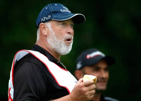 GOLF - Austrian Golf Open ATZENBRUGG,AUSTRIA ProAm, European Tour, Austrian GolfOpen, GC Diamond Country Club. Bild zeigt Caddy Max Zechmann (vorn) und Markus Brier (AUT). 