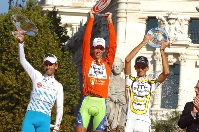 Vuelta a Espana 2010 - 21. Etappe - San Sebastian de los Reyes - Madrid - Vincenzo Nibali (Liquigas, Mitte) gewinnt vor Ezequiel Mosquera Miguez (Xacobeo - Galicia, L) und Peter Velits (Htc - Columbia) - 