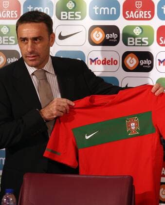 PORTUGAL,LISBON : Portugal s National team new coach Paulo Bento during press conference at FPF Portuguese Football Federation in Lisbon on 22 September 2010 - PAULOxAMORIMxLATINPHOTO  PA005
