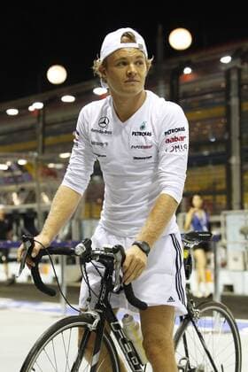 Motorsports Formula 1: World Championship 2010, GP of Singapore, 04 Nico Rosberg (GER, Mercedes GP Petronas), xHOCHxZWEIx