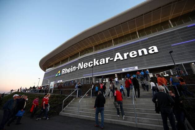 Rhein-Neckar-Arena - Heimspielstätte von TSG 1899 Hoffenheim o0 Schriftzug Zuschauer