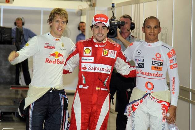 Motorsports Formula 1: World Championship 2010, GP of Singapore, 05 (L-R): Sebastian Vettel (GER, Red Bull Racing), 08 Fernando Alonso (ESP, Scuderia Ferrari Marlboro), 02 Lewis Hamilton (GBR, Vodafone McLaren Mercedes), xHOCHxZWEIx