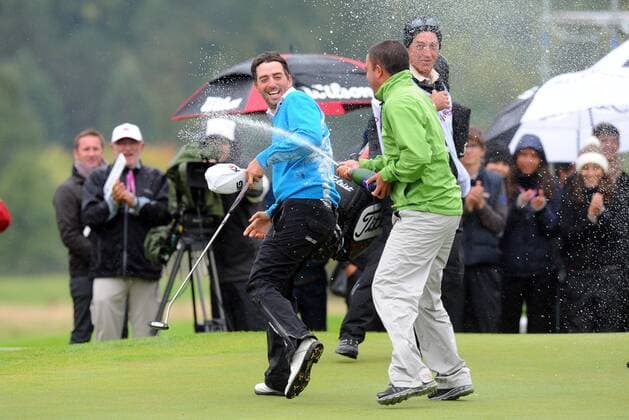 GOLF : Vivendi Cup - Sieger John PARRY (England, L) bekommt eine Sektdusche - xAnthony.BibardxFEPx 