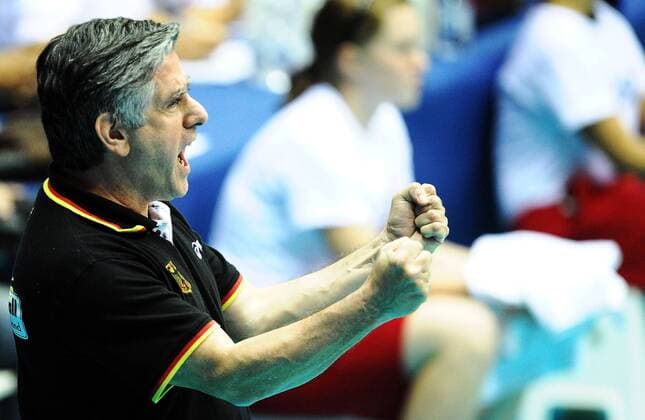 MENS WORLD CHAMPIONSHIP 2010, GER (white) vs Canada: RAUL LOZANO, coach GER  20100927LUK116 o0 Nationaltrainer