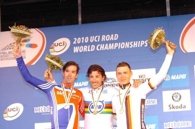 Rad WM 2010 - Fabian Cancellara (SUI, Mitte) gewinnt das Einzelzeitfahren vor David Millar (GBR, L) und Tony Martin (GER) - 