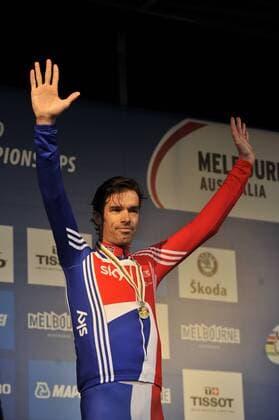 Road World Championships Time Trials, Elite Men held in Geelong Victoria - David Millar from Great Britain on the Podium after being presented his Silver medal. xPeterxBlakemanx  ActionPlus11098962 Content restricted for UK based newspaper