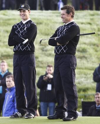 02.10.2010 The second day of the 38th Ryder Cup at Celtic Manor. Team Europe partners Martin Kaymer (GER, L) and Lee Westwood (England) share a joke. xHarryxEngelsx  ActionPlus77786 Content restricted for UK based newspaper