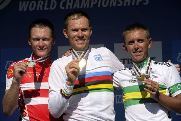 Rad WM 2010 - Strassenrennen in Geelong (Melbourne) - Weltmeister Thor Hushovd (NOR, Mitte) - Zweitplatzierte Matti Breschel (Dänemark, L) - Drittplatzierte Allan Davis (Australien) - PHOTONEWS - 