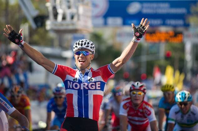 Oct. 3, 2010 - Geelong - Thor Hushovd (NOR) wins the 2010 UCI Road World Championships Elite Men Road Race in Geelong. - ZUMAx35 o0 Jubel, Freude Sieg, Sieger Weltmeister