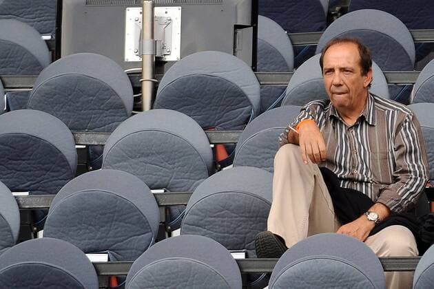 Paris Saint Germain (PSG, rot) OGC Nizza - - Ligue 1 - 02.10.2010 - Jean Louis Gasset (co Trainer FRA) xN.LeGouicxFepx 