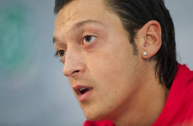 Berlin 06.10.2010 - DFB Pressekonferenz - Mesut Özil (GER)