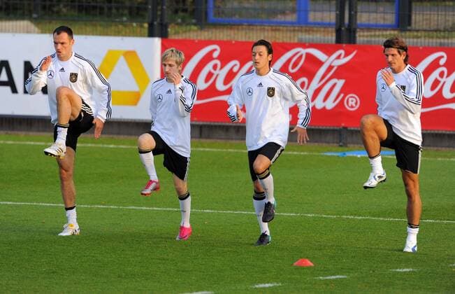 Berlin 06.10.2010 DFB Training - v.li.: Heiko Westermann, Marko Marin, Mesut Özil und Mario Gomez (GER)