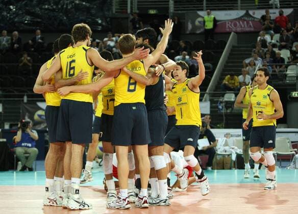 Brazilian team celebrate the victory Brazil (yellow) vs. Germany (black) xMarcoxMegax  ActionPlus11101161 Content restricted for UK based newspaper