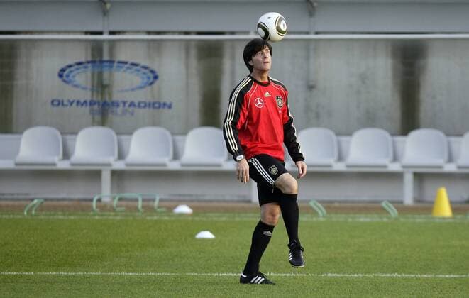 Bundestrainer Joachim Löw - Training Deutschland im Olympiastadion Berlin