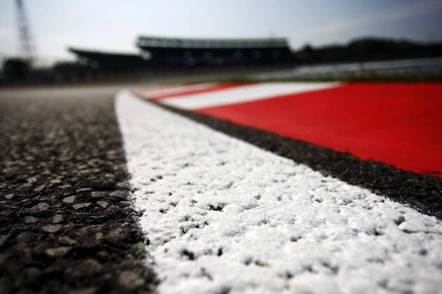 Oct. 7, 2010 - Suzuka, Japan - Formula One World Championship, Rd 16, Japanese Grand Prix, Curb.  - ZUMAorl