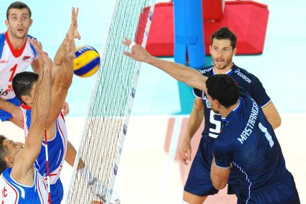 Luigi MASTRANGELO (ITA, F) FIVB 2010 Men s World Championship - Rome 10 10 2010 Palalottomatica ITALY (blue) vs SERBIA (white) --- baldassarrexstaccioli