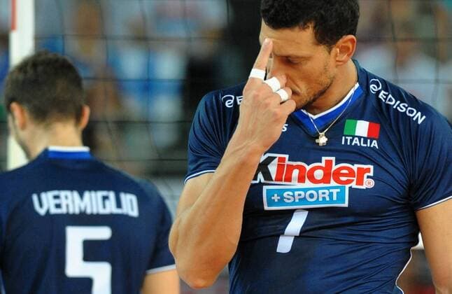 Luigi Mastrangelo (ITA) Serbia vs Italy FIVB Men s Volleyball World Championship Rome, 10 10 2010 --- AntoniettaXBaldassarre o0 Enttäuschung Niederlage