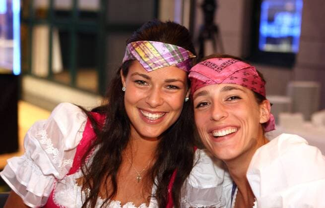 Generali Ladies Linz Open 2010,WTA Tour, Damen Hallen Tennis Turnier in Linz, Oesterreich, Players Party , L-R. Ana Ivanovic (SRB) und Andrea Petkovic (GER) haben Spass bei der Party, o0 privat