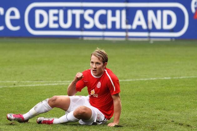 LEWIS HOLTBY --- 1. FSV Mainz 05 (rot) vs TSG 1899 Hoffenheim (schwarz) o0 Jubel Freude Schriftzug