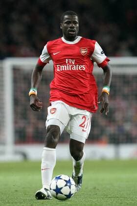 Champions League - Arsenal FC London (rot) gegen Shakhtar Donetsk (weiss) 5:1 - EMMANUEL EBOUE -  101019PYK092