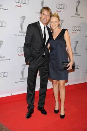 Sven Hannawald mit Freundin Marie Therese Müller Audi Generation Award 2010 Preis, Auszeichung, Ehrung Hotel Bayerischer Hof München 23. Oktober 2010 o0 Skispringen, Ski Nordisch, Skisport, Frau