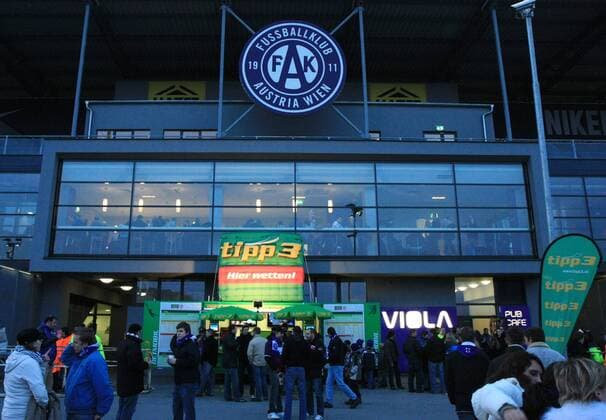 FUSSBALL - BL, WIEN,AUSTRIA,23.OKT.10 - FUSSBALL - tipp3 Bundesliga powered by T-Mobile, FK Austria Wien. Bild zeigt einen Tipp 3 Stand vor dem Franz Horr Stadion.  o0 Totale, Sportstätte, Sponsor, Werbepartner, Werbung, Wirtschaft, Tipp3