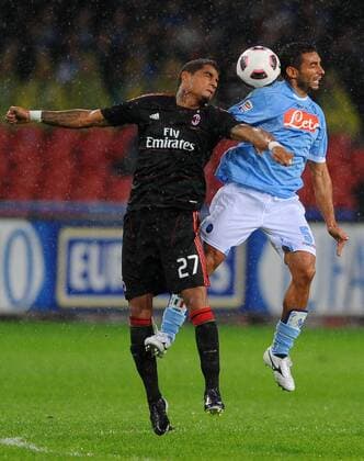 SSC Neapel (blau) - AC Mailand (schwarz): Kevin-Prince Boateng (L) -Michele Pazienza 