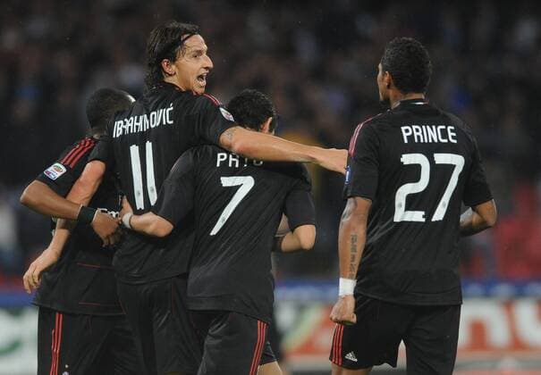 Torjubel Milan, v.li.: ROBINHO, ZLATAN IBRAHIMOVIC, Alexandre Pato und Kevin Prince Boateng - SSC Neapel (blau) vs AC Mailand (schwarz)