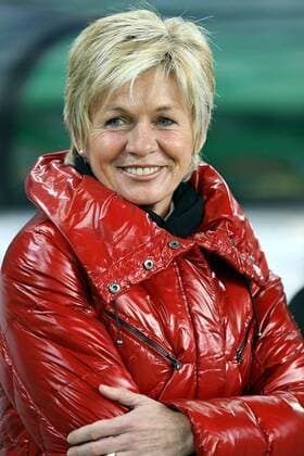 28.10.2010, Frauen-Fussball in Wolfsburg. Bundestrainerin Silvia Neid (Deutschland) o0 Nationaltrainer, Trainer