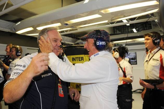 WILLIAMS CO OWNER AND DIRECTOR PATRICK HEAD (L) CELEBRATING THE POLE POSITION IN THE WILLIAMS GARAGE WITH FORMER WORLD CHAMPION JACKIE STEWART  BernardAsset o0 Chefingenieur Jubel Freude Qualifying Aufmacher