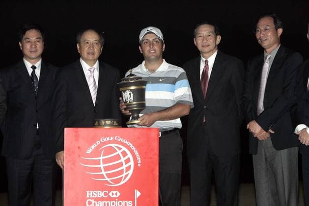 Francesco Molinari ITA gewinnt die HSBC World Championships in Shanghai  o0 Pokal Trophäe Objekt Siegerehrung Jubel Freude