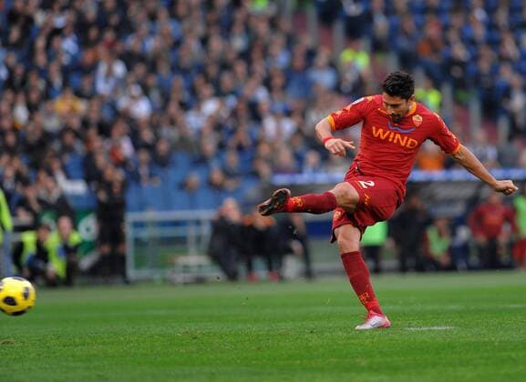 Marco Borriello (AS Rom) - Lazio Rom (blau) vs. AS Rom (rot) massimoxoliva