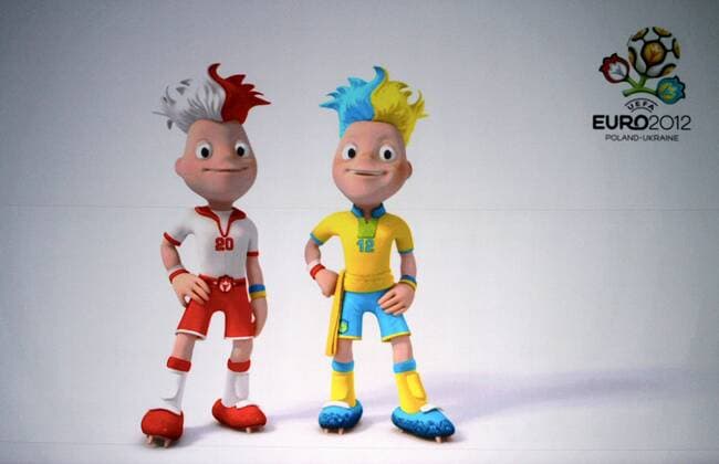 Warschau - Präsentation der Maskottchen für die UEFA Euro 2012 in Polen und der Ukraine - Bild zeigt die Maskottchen. 