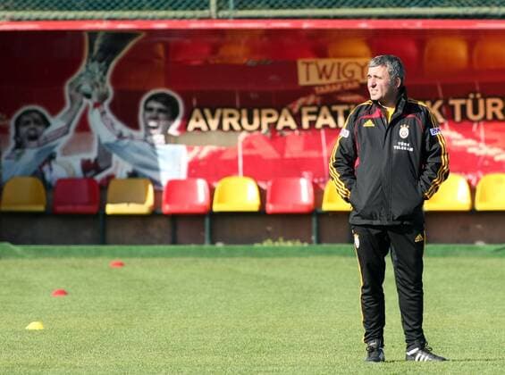 Training Galatasaray Istanbul. 24.11.2010 Pictured: Coach Gheorghe Hagi 
