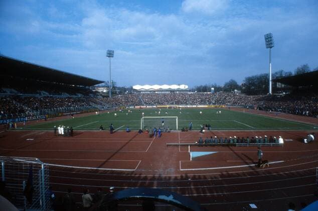 Fußball, Stadiongeschichte 1. FC Saarbrücken Stadion Ludwigspark in Saarbrücken, Heimspielstätte des 1. FC Saarbrücken Aufnahmedatum geschätzt, 1974 Deutschland, Ludwigspark