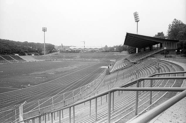 Fußball, Stadiongeschichte 1. FC Saarbrücken Saarbrücker Ludwigsparkstadion, Heimspielstätte des 1. FC Saarbrücken Aufnahmedatum geschätzt, 1989 Saarbrücken, Deutschland, Ludwigspark