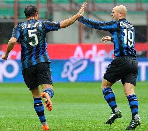 Inter Mailand (blau) - AC Parma (grau) - Dejan Stankovic (li.) und Esteban Cambiasso jubeln  o0 Jubel, Freude