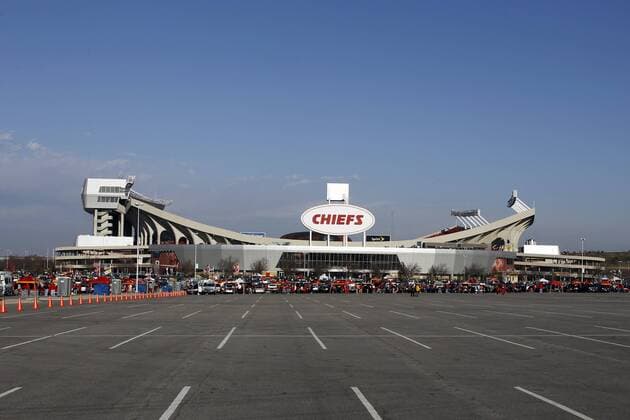 31 October 2010: Several hours before the game an outside photo of Arrowhead stadium from the east looking west - home of the Kansas City Chiefs Icon480101031050 EDITORIAL USE ONLY