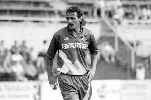 Jan Furtok (Eintracht Frankfurt) o0 1. BL, Saison 1993 1994, Test, Testspiel, Aufnahmedatum geschätzt, Aktion, Einzelbild