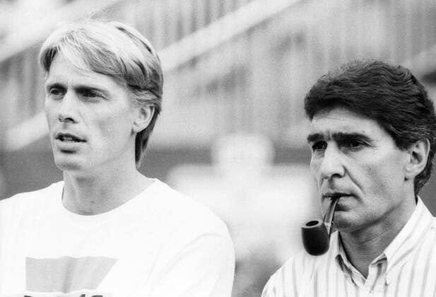 Manager Rudi Assauer (re.) und Trainer Wolfgang Sidka (beide VfB Oldenburg)
