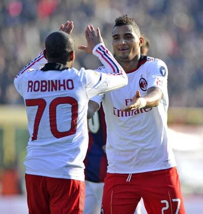 12.12.2010 - FC Bologna vs. AC Milan 0:3 - Robinho (L) jubelt mit Kevin Prince Boateng (Milan) - 