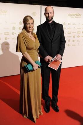Anni FRIESINGER (Eisschnelllauf) mit Ehemann Ids POSTMA (NED) bei der Gala Sportler des Jahres 2010 o0 Partner, Mann, Ehemann, Gatte Familie