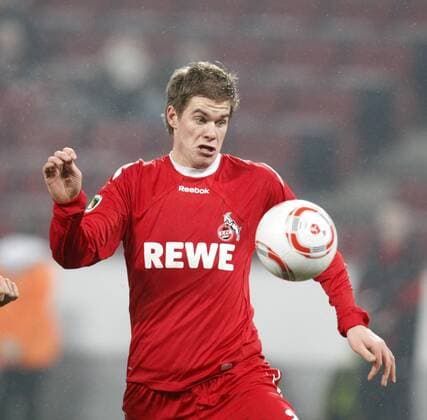 Fussball, DFB Pokal, Saison 2010 2011 Achtelfinal - 1.FC Köln (rot) vs. MSV Duisburg (blau), 22.12.2010, RheinEnergiestadion Köln Simon Terodde, FC Köln,