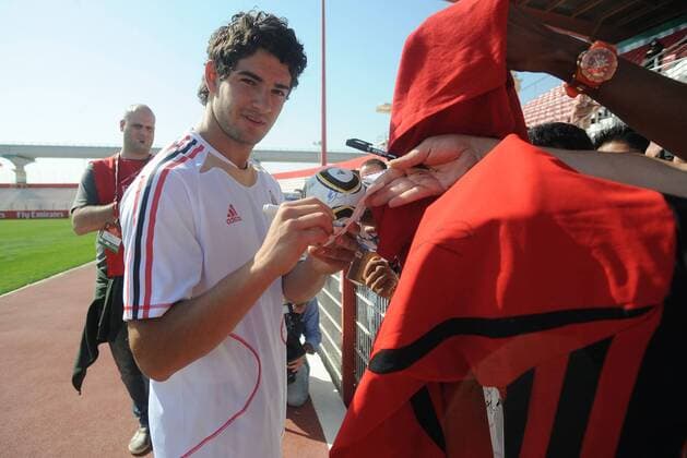 ALEXANDRE PATO (AC Mailand) - o0 Fan, Zuschauer Autogramme