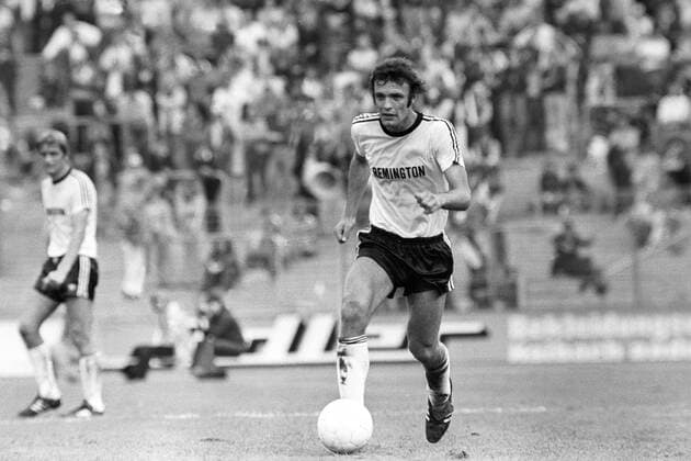 Karl Heinz Körbel (Eintracht Frankfurt) Einzelbild, Aktion