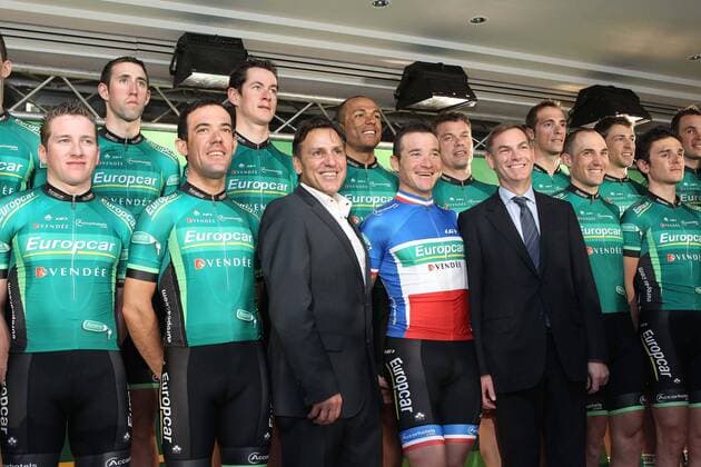 Radsport : Präsentation Team Europcar - 14.01.2011 - Equipe vorn mitte V.li. Jean Rene Bernaudeau (Team Manager) Thomas Voeckler (Im Meistertrikot, FRA) Philippe Guillemot (Generaldirektor Europcar) --- xGwendolineLeGoffx  o0 people Wirtschaft